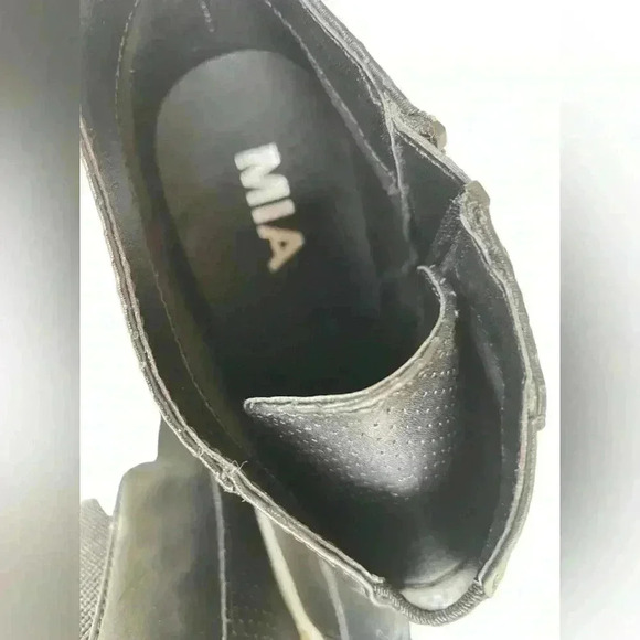 MIA Christie woman’s wedge booties black size 8.5 side zipper. Never worn - Picture 5 of 6